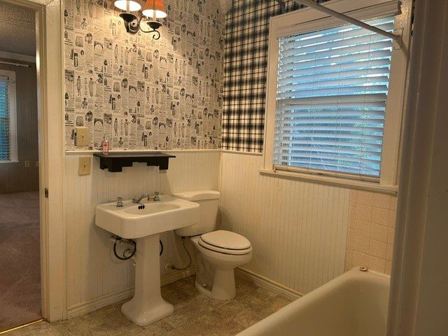 1007 N Center Street, Bonham, TX 75418