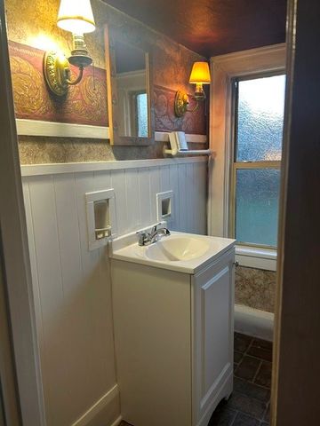 1007 N Center Street, Bonham, TX 75418