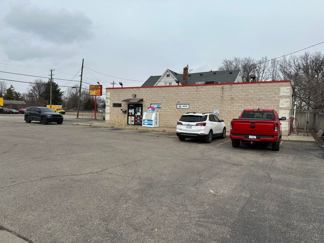 3116 E 9 Mile Road, Warren, MI 48091