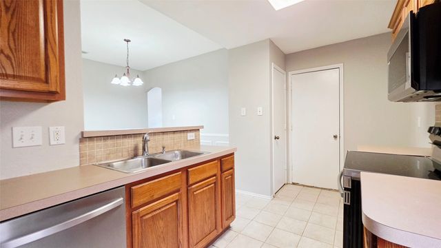 4921 Stirrup Way, Fort Worth, TX 76244