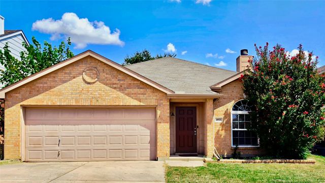 4921 Stirrup Way, Fort Worth, TX 76244