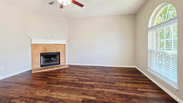 4921 Stirrup Way, Fort Worth, TX 76244