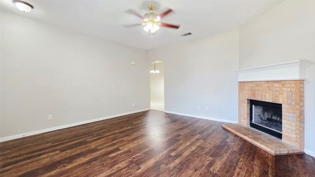4921 Stirrup Way, Fort Worth, TX 76244