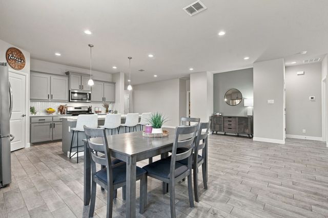 5236 Meadow Lane, Krum, TX 76249