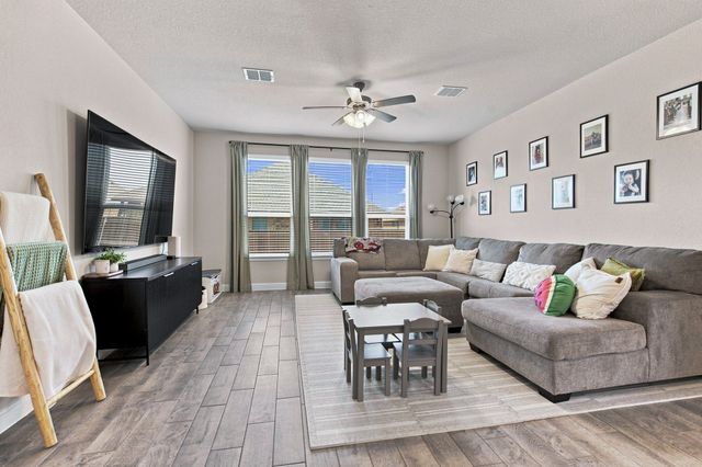 5236 Meadow Lane, Krum, TX 76249