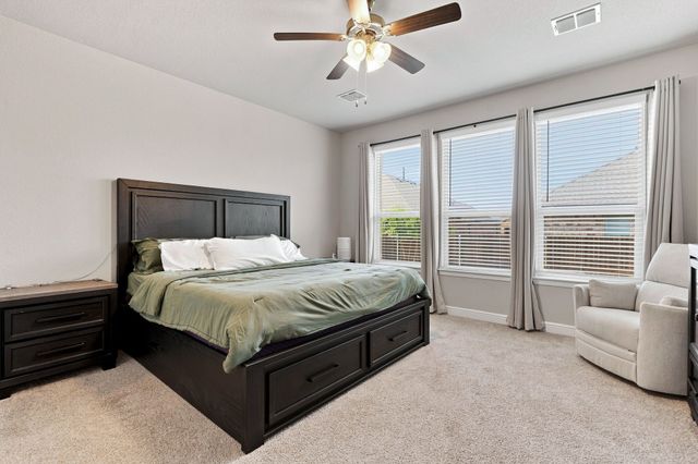 5236 Meadow Lane, Krum, TX 76249