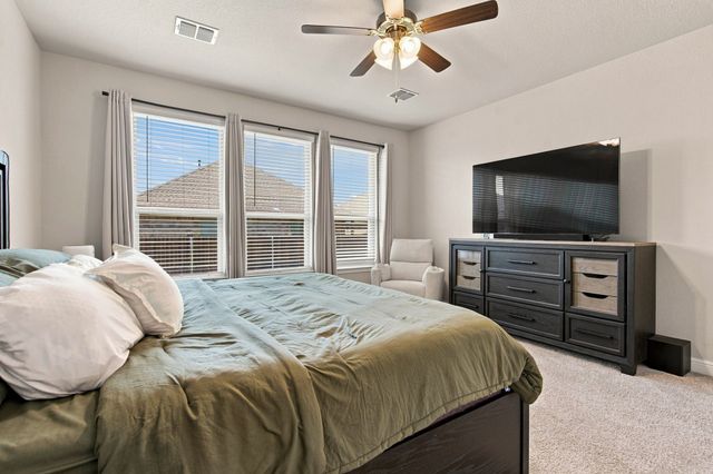 5236 Meadow Lane, Krum, TX 76249