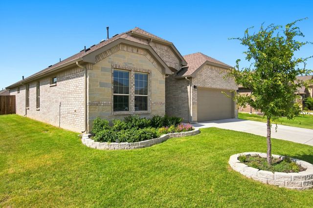5236 Meadow Lane, Krum, TX 76249