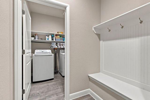 5236 Meadow Lane, Krum, TX 76249