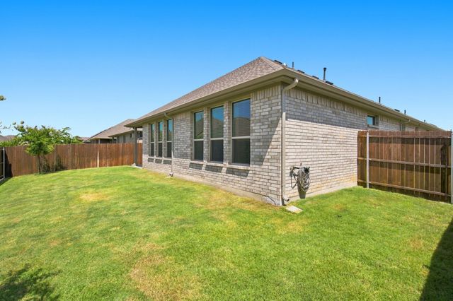 5236 Meadow Lane, Krum, TX 76249