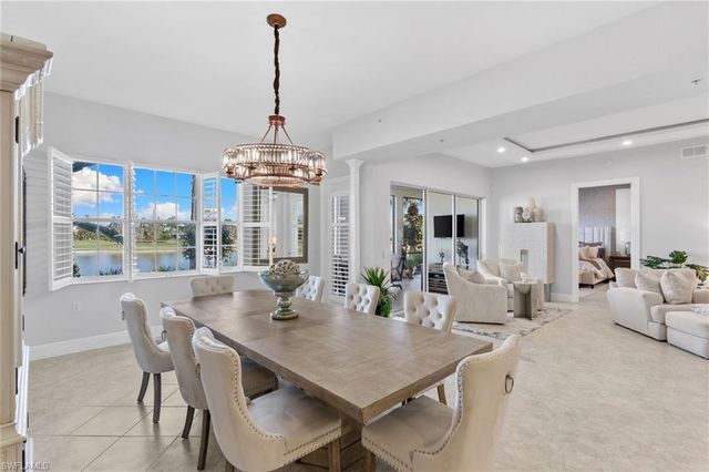 3695 Montreux LN # 8, Naples, FL 34114