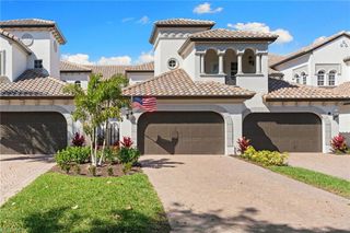 3695 Montreux LN # 8, Naples, FL 34114