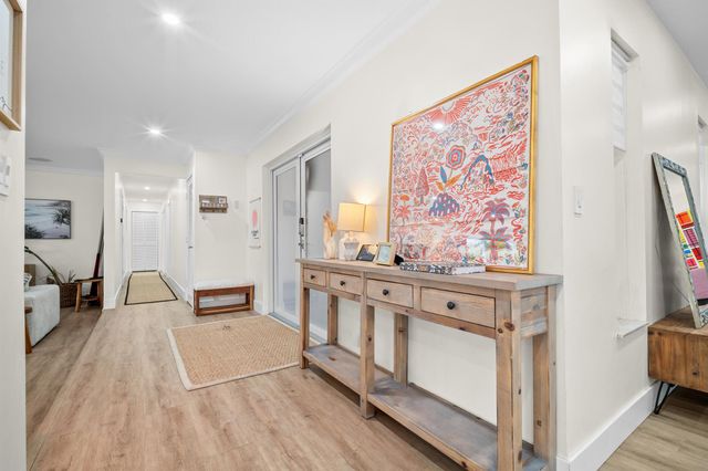 2421 SW 29th Way, Fort Lauderdale, FL 33312