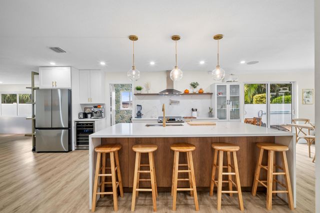 2421 SW 29th Way, Fort Lauderdale, FL 33312