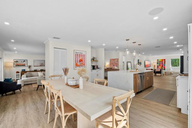 2421 SW 29th Way, Fort Lauderdale, FL 33312