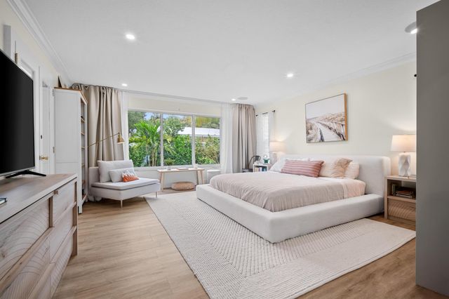 2421 SW 29th Way, Fort Lauderdale, FL 33312