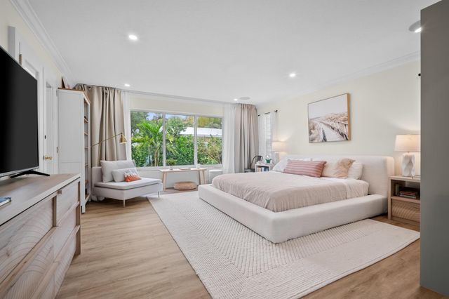 2421 SW 29th Way, Fort Lauderdale, FL 33312