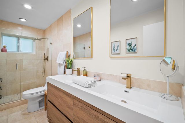 2421 SW 29th Way, Fort Lauderdale, FL 33312