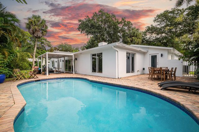 2421 SW 29th Way, Fort Lauderdale, FL 33312