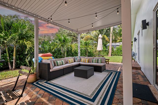 2421 SW 29th Way, Fort Lauderdale, FL 33312