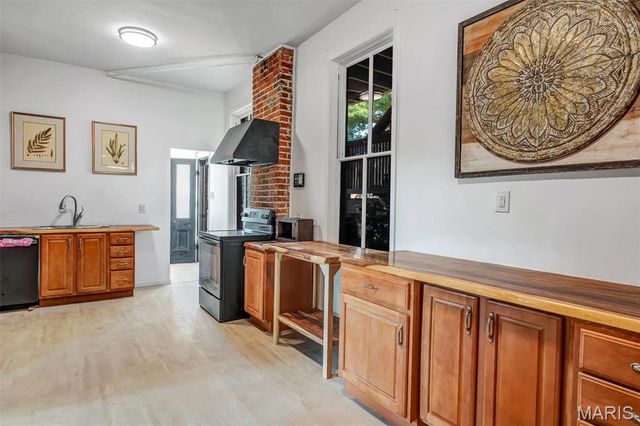 7227 Pennsylvania Avenue, St Louis, MO 63111