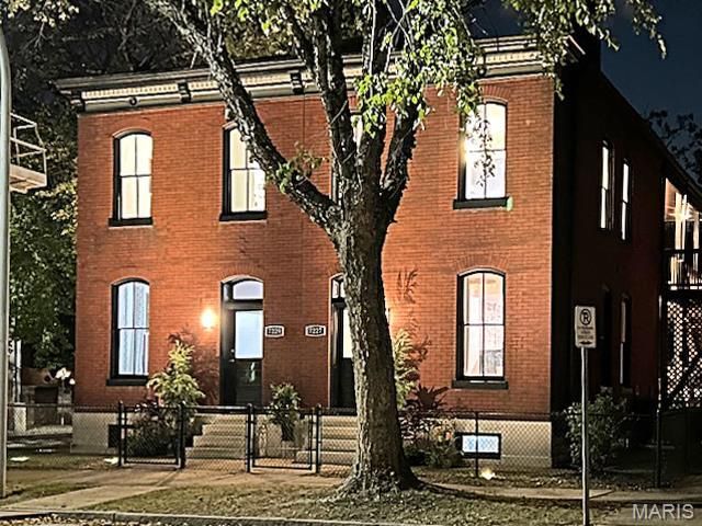 7227 Pennsylvania Avenue, St Louis, MO 63111