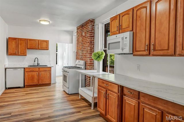 7227 Pennsylvania Avenue, St Louis, MO 63111