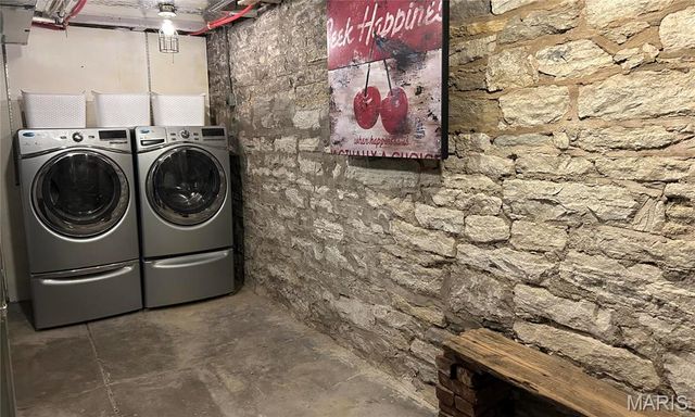 7227 Pennsylvania Avenue, St Louis, MO 63111