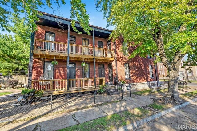 7227 Pennsylvania Avenue, St Louis, MO 63111