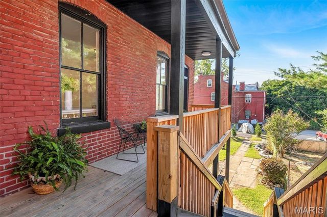 7227 Pennsylvania Avenue, St Louis, MO 63111