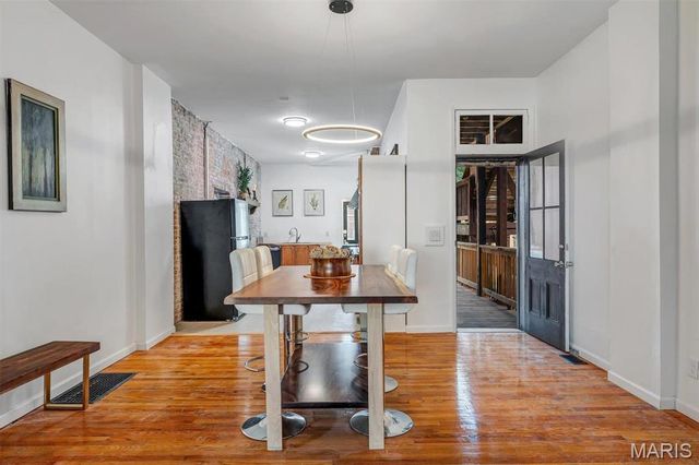 7227 Pennsylvania Avenue, St Louis, MO 63111