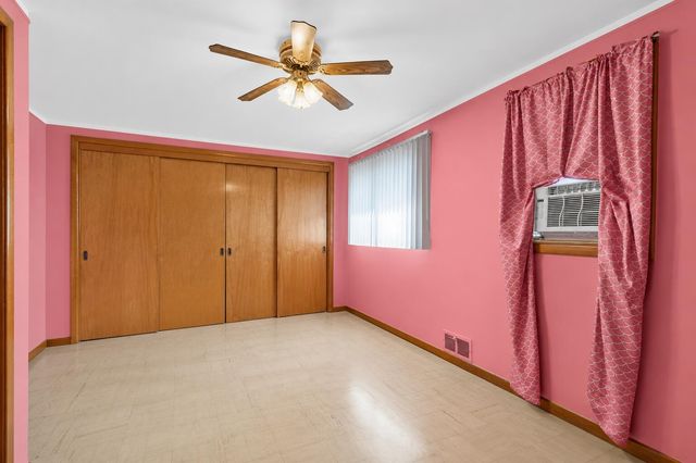 15640 Stricker Avenue, Eastpointe City, MI 48021