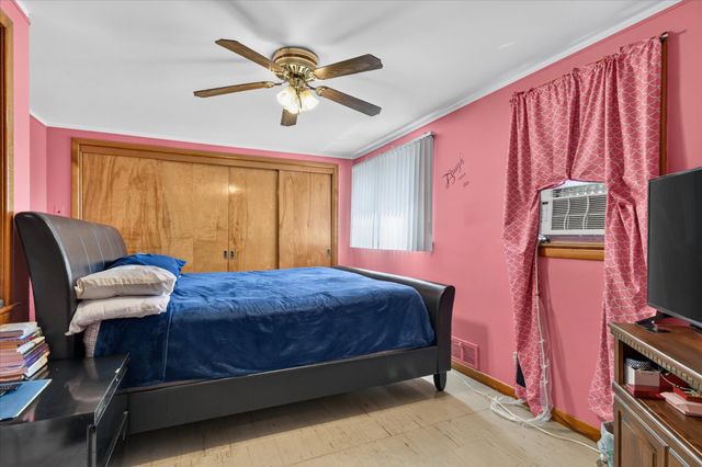 15640 Stricker Avenue, Eastpointe City, MI 48021