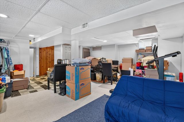 15640 Stricker Avenue, Eastpointe City, MI 48021