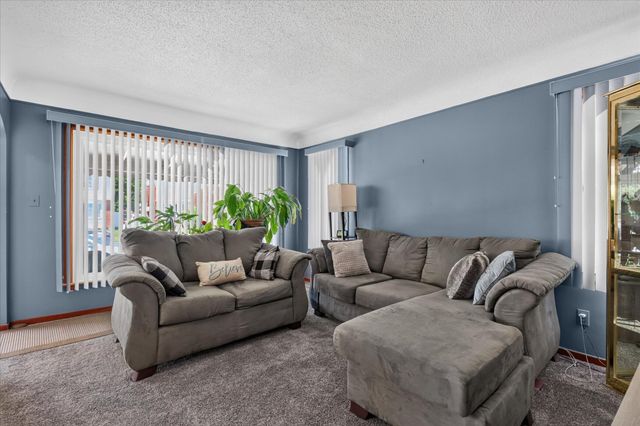 15640 Stricker Avenue, Eastpointe City, MI 48021