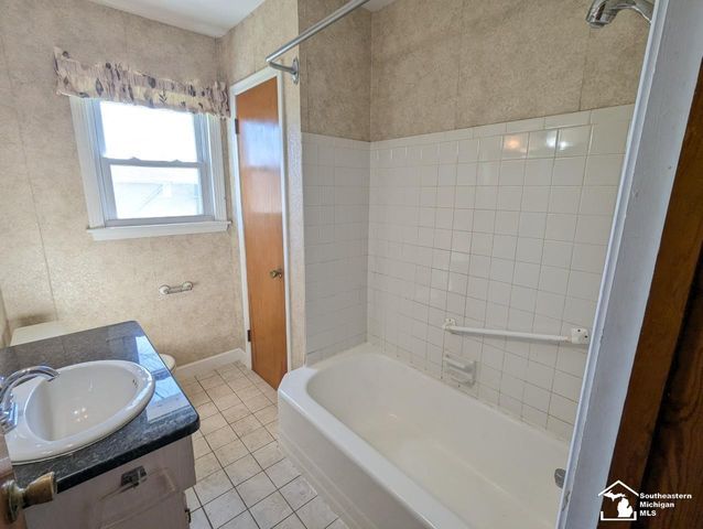 775 Stewart Road, Monroe, MI 48162