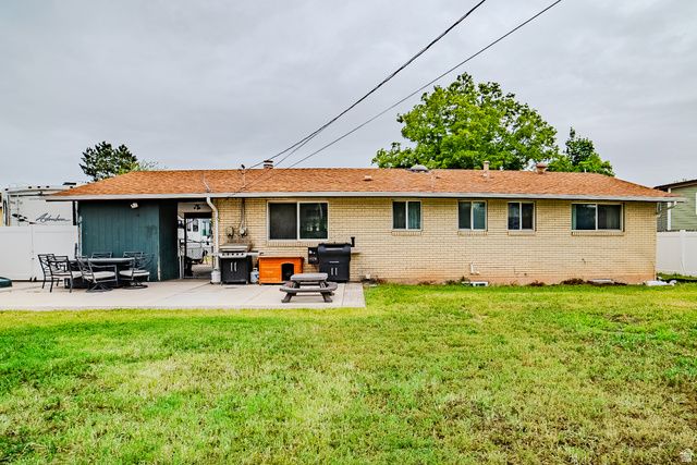 1618 W CAMELOT DR, Layton, UT 84041