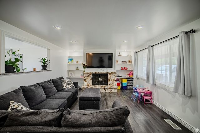 1618 W CAMELOT DR, Layton, UT 84041