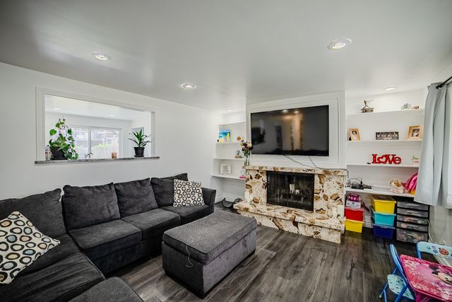 1618 W CAMELOT DR, Layton, UT 84041