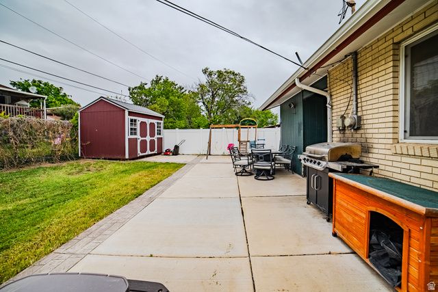 1618 W CAMELOT DR, Layton, UT 84041