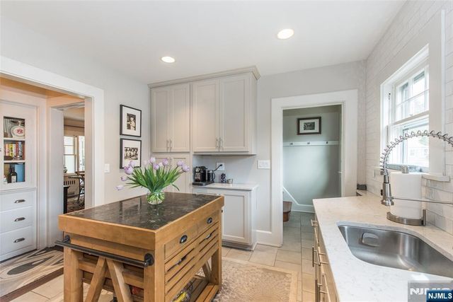 34 Oakwood Avenue, Montclair, NJ 07043
