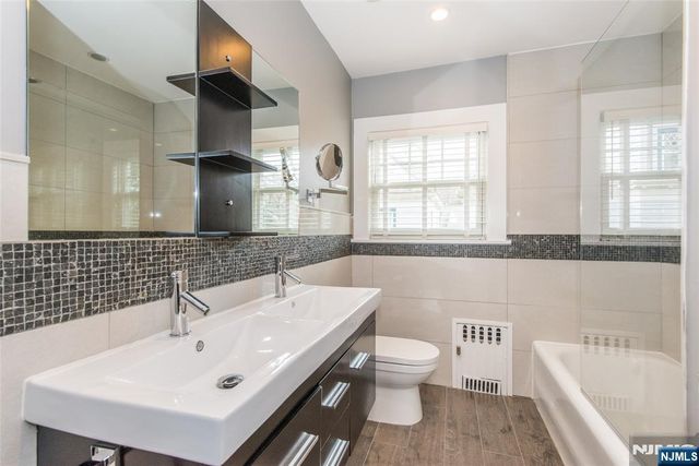 34 Oakwood Avenue, Montclair, NJ 07043