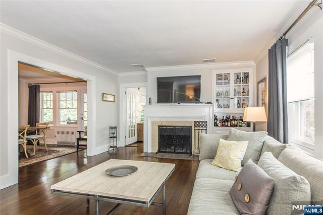 34 Oakwood Avenue, Montclair, NJ 07043