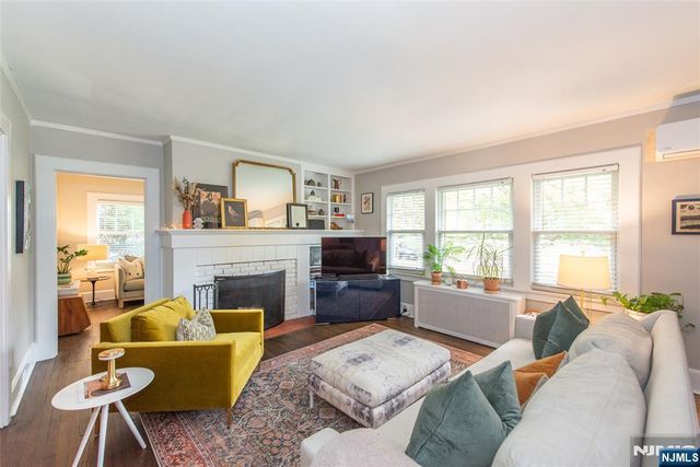 34 Oakwood Avenue, Montclair, NJ 07043