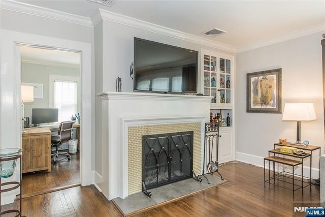 34 Oakwood Avenue, Montclair, NJ 07043