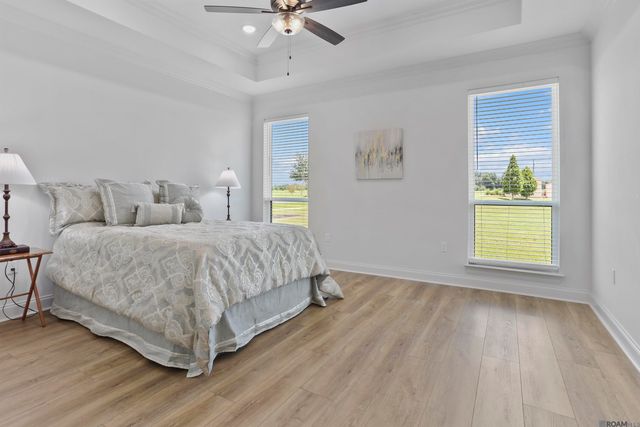 39561 Hernando De Soto Dr, Darrow, LA 70725