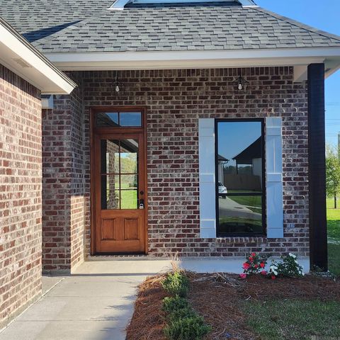 39561 Hernando De Soto Dr, Darrow, LA 70725
