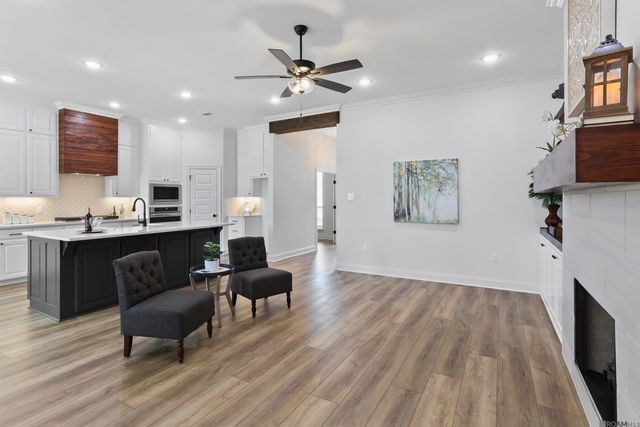 39561 Hernando De Soto Dr, Darrow, LA 70725