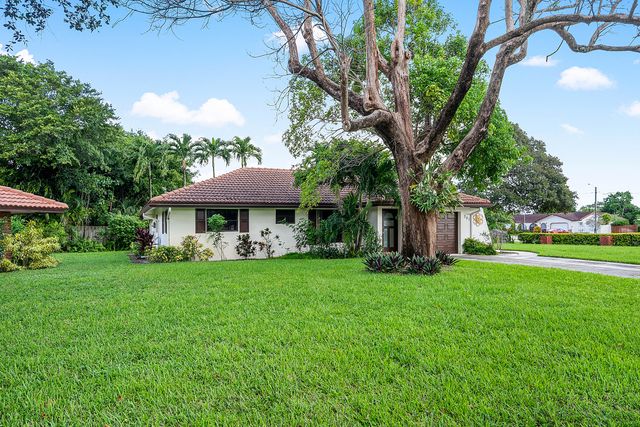 301 NW 42nd Street, Boca Raton, FL 33431