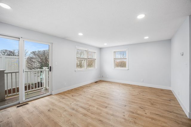 28 Margin St A, Lynn, MA 01905